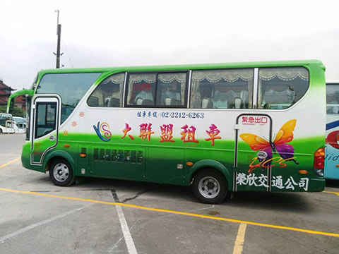 中巴20人座-前視內裝